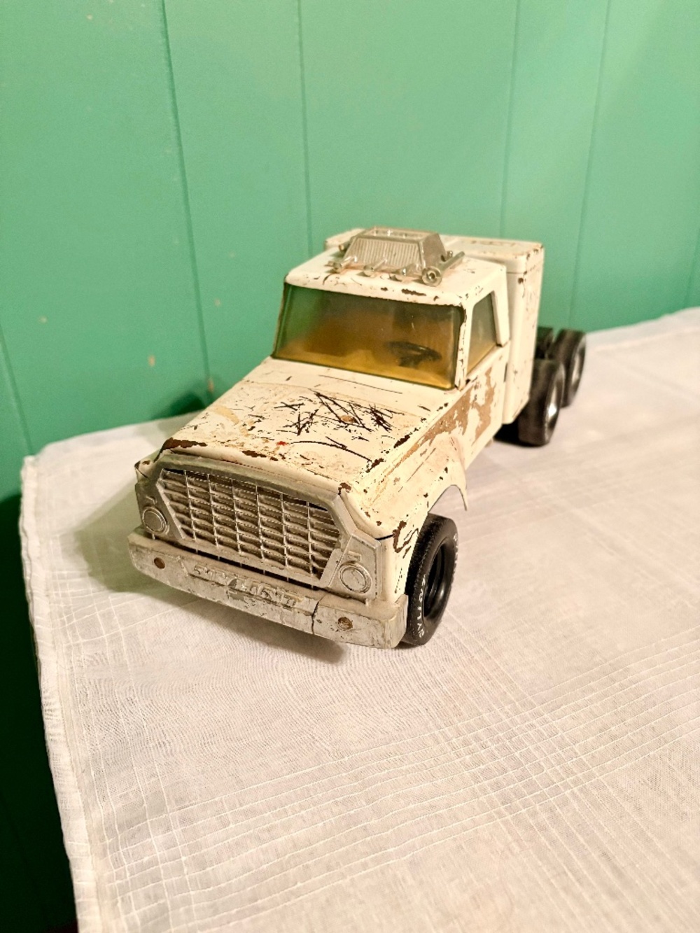 Vintage Nylint Pressed Steel Semi Truck Late 1970s USA 61101